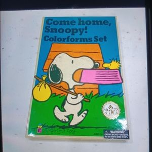 Colorform set come home Snoopy set